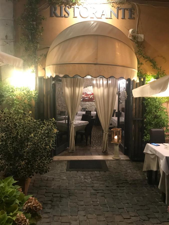 אנגני Affittacamere La Piazzetta מראה חיצוני תמונה